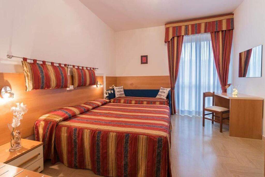 Hotel Corallo Giulianova Dış mekan fotoğraf